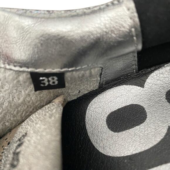 P448 John Sneaker Iridescent White Low Top Sneaker size 38 size 8 - Picture 10 of 11